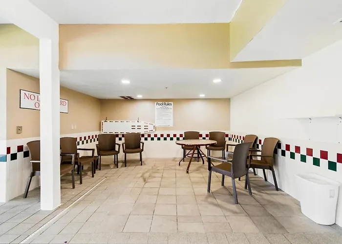 Comfort South - Woodland Hills Inn 3*