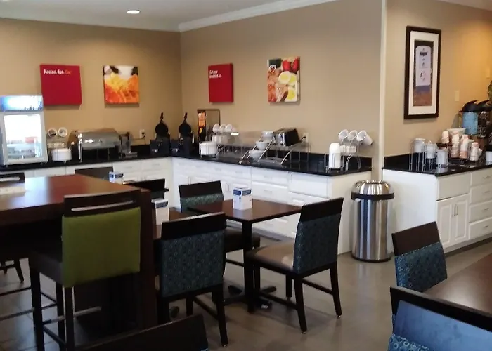 Comfort South - Woodland Hills