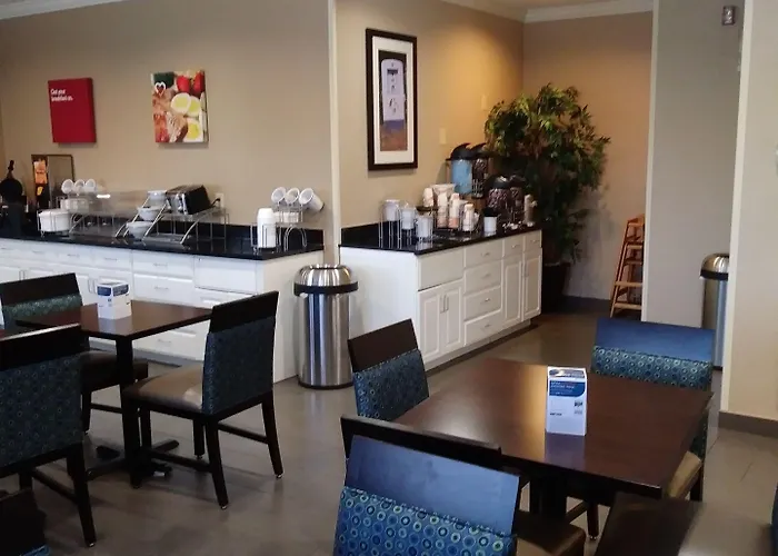 Comfort South - Woodland Hills 3*