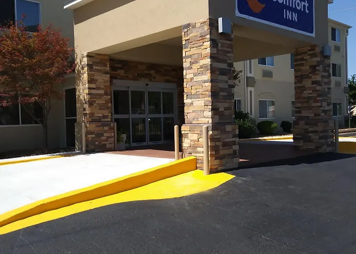 Comfort South - Woodland Hills 3*