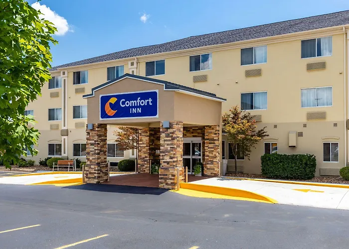Inn Comfort South - Woodland Hills 3*