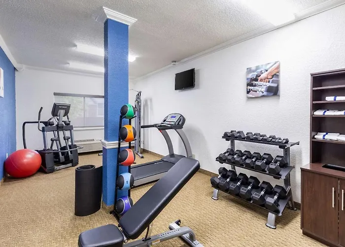 Comfort South - Woodland Hills 3*